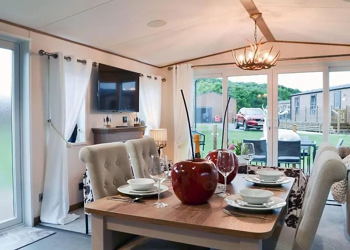 Luxury Boutique Style Lodge With Hot Tub